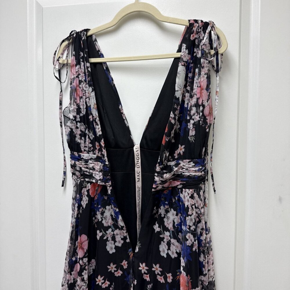 NWT Mac Duggal Size 4 Black Floral Tie Shoulder Chiffon V-Neck Maxi Dress Gown - Picture 8 of 11